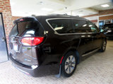 Used 2017 Chrysler Pacifica Platinum image 4