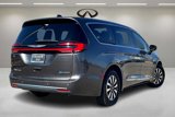 Used 2023 Chrysler Pacifica Limited image 2