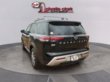 Used 2024 Nissan Pathfinder SL image 3
