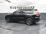 Used 2019 Jeep Grand Cherokee Limited w/ Luxury Group II image 3