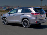 Used 2019 Toyota Highlander SE w/ Nightshade Edition image 3