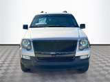 Used 2007 Ford Explorer XLT image 2