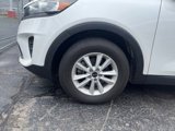 Used 2019 Kia Sorento LX w/ LX Convenience Package image 3