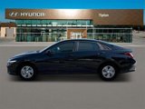 New 2025 Hyundai Elantra SE image 3