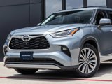 Used 2021 Toyota Highlander Platinum image 3