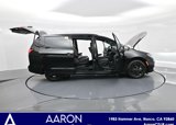 New 2025 Chrysler Pacifica Select image 3