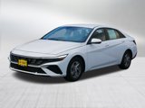 Certified 2025 Hyundai Elantra SE w/ Cargo Package image 3