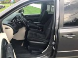 Used 2016 Dodge Grand Caravan SE w/ Quick Order Package 29E SE image 2