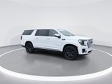 Used 2024 GMC Yukon XL Denali image 2