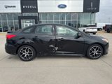 Used 2015 Ford Focus SE w/ SE Sport Package image 2