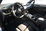 Used 2025 Porsche Macan image 4