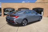 New 2025 Hyundai Elantra SEL image 3