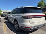 Used 2022 Lincoln Aviator Reserve w/ Elements Package Plus image 3