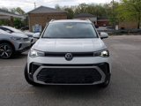New 2025 Volkswagen Taos SE image 2
