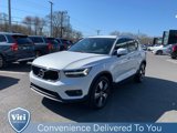 Certified 2021 Volvo XC40 T5 Momentum w/ Premium Package image 4