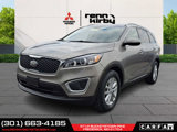 Used 2017 Kia Sorento LX w/ LX Convenience Package image 3
