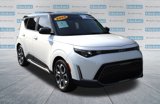 Used 2025 Kia Soul EX image 3