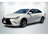 Used 2017 Toyota Camry SE image 2
