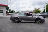 Used 2023 Toyota Camry SE image 3