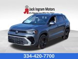 New 2025 Volkswagen Taos SE image 1