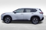 Used 2023 Nissan Rogue SV image 3