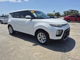 Certified 2022 Kia Soul S image 2