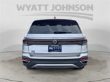 New 2025 Volkswagen Taos SE image 4