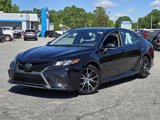 Used 2023 Toyota Camry SE image 2