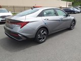 New 2024 Hyundai Elantra SEL w/ Convenience Package image 3