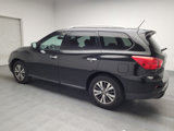 Used 2018 Nissan Pathfinder SL image 3