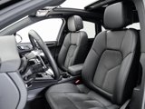 Certified 2018 Porsche Macan image 5
