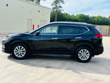 Used 2017 Nissan Rogue SV image 5