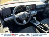 New 2025 Hyundai Kona SE image 3