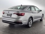 Used 2022 Volkswagen Jetta SE image 5
