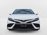 Used 2021 Toyota Camry SE image 2