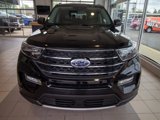 Used 2020 Ford Explorer XLT w/ Equipment Group 202A image 3