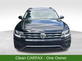 Used 2021 Volkswagen Tiguan SE w/ Panoramic Sunroof Package image 2