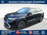 New 2025 Volkswagen Taos SE image 1