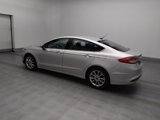Used 2017 Ford Fusion SE image 3