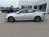 Used 2023 Nissan Altima 2.5 SV w/ SV Premium Package image 6