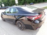 Used 2023 Toyota Camry SE image 5
