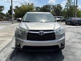 Used 2015 Toyota Highlander XLE image 2