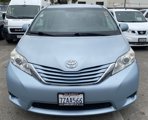 Used 2017 Toyota Sienna LE image 2