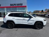 Used 2023 Jeep Cherokee Altitude Lux image 2
