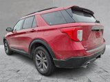 Used 2022 Ford Explorer XLT w/ Equipment Group 202A image 4