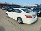 Used 2013 Nissan Altima 3.5 SV image 5