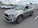 Used 2017 Kia Sorento EX image 2
