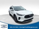 New 2025 Ford Escape SE image 2