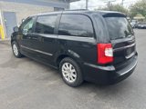 Used 2013 Chrysler Town & Country Touring image 5