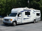 Used 2005 Ford E-450 and Econoline 450 image 2